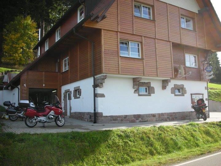 Pension Forsthaus Taele - Das Gaestehaus Vom Schwarzwaldgasthaus Salenhof Titisee-Neustadt Ngoại thất bức ảnh