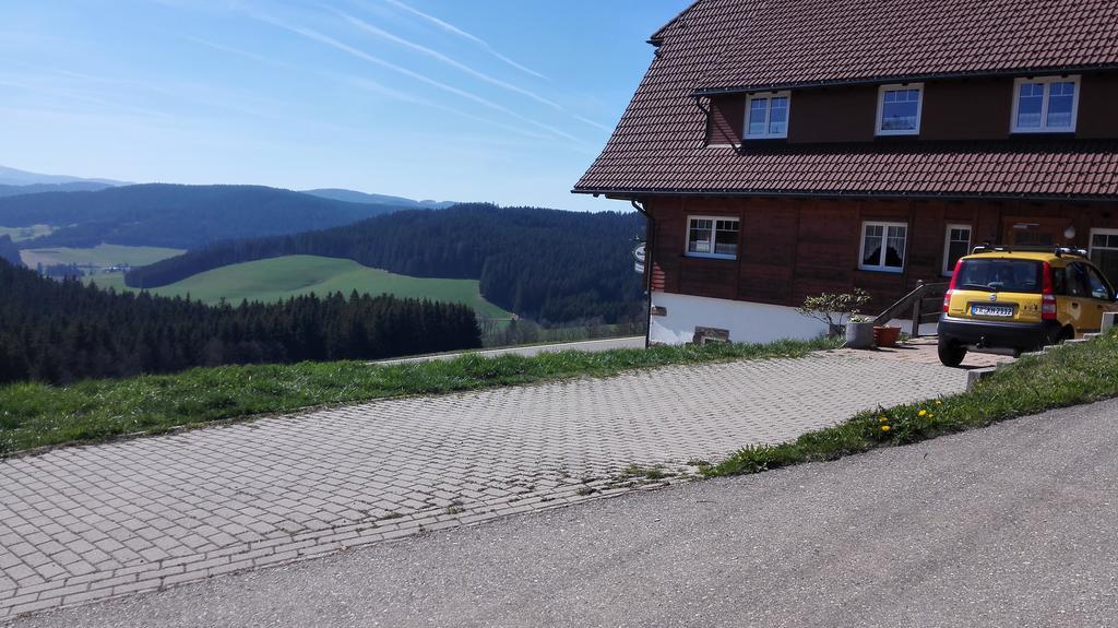 Pension Forsthaus Taele - Das Gaestehaus Vom Schwarzwaldgasthaus Salenhof Titisee-Neustadt Ngoại thất bức ảnh